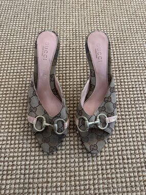Authentic Gucci Brown Monogram Sandals with Pink Insole and Silver Horsebit